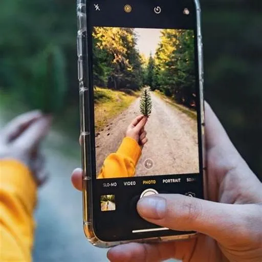 Các ứng cử viên hàng đầu (Phân khúc Cao cấp) về Camera ở thời điểm hiện tại (Cuối 2024 - Đầu 2025)