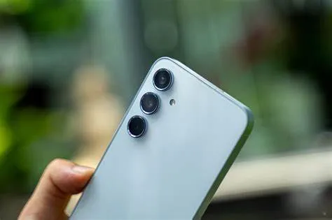 Thế nào là "Điện thoại dưới 10 triệu"? (Định nghĩa phân khúc bình dân cao cấp / tầm trung)