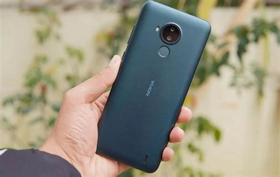 Điện thoại pin 6000mAh: Con số ấn tượng về Dung lượng