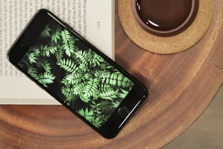 Các loại Điện thoại nổi bật có kích thước "Nhỏ gọn" (Cuối 2024 - Đầu 2025)